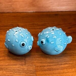 Puffer Fish Nautical Tropical Ceramic Salt & Pepper Shakers With Stoppers